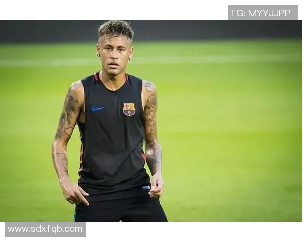 足球明星真人秀新风潮揭秘球场外的真实人生与精彩瞬间