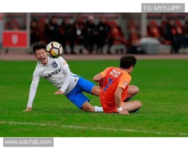 中超激战来袭泰达主场迎战鲁能争夺关键三分全力以赴