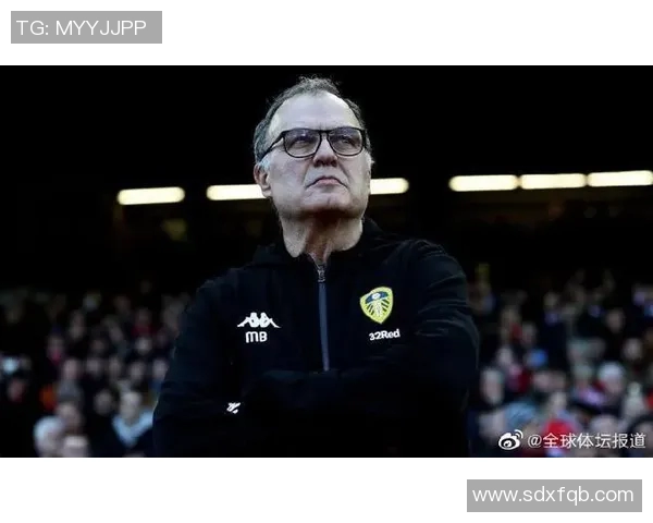 足球明星私人签名的独特风格与书写技巧解析 足球明星私人签名的独特风格与书写技巧解析